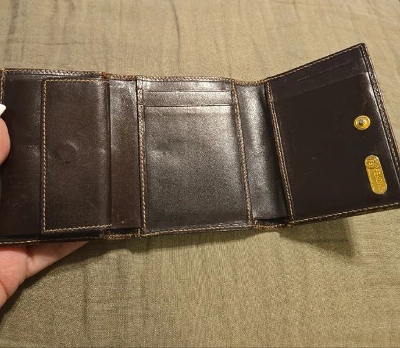 Fendi Brown Key & Card Holder with Vintage Patina - Picture 2 of 8